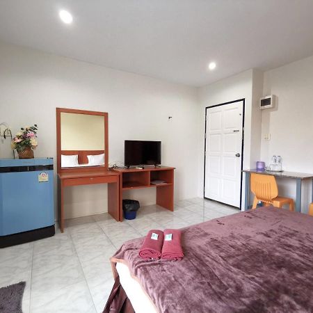 Ban Kaew Guesthouse Сонгкла Екстериор снимка